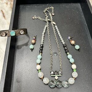 Sabika necklace, bracelet and earrings.